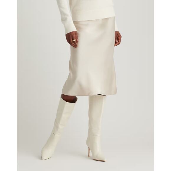 Quince Cream Mini Skirt - Picture 5 of 15